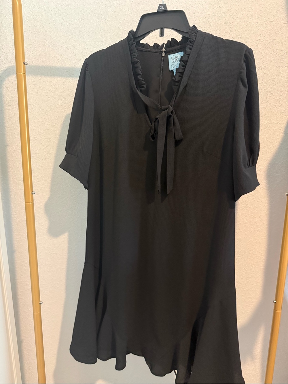 CeCe Black Tie-Neck Short Sleeve dress